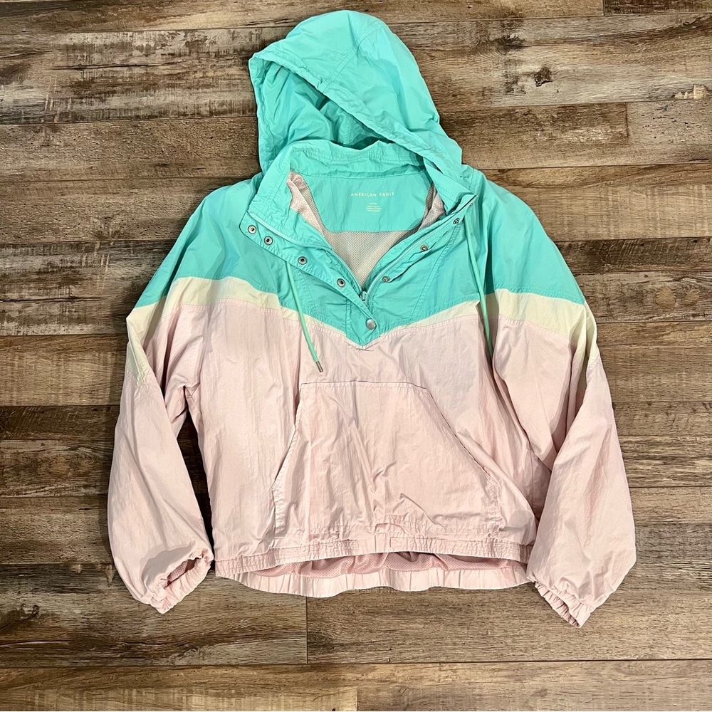 AMERICAN EAGLE• Retro Windbreaker